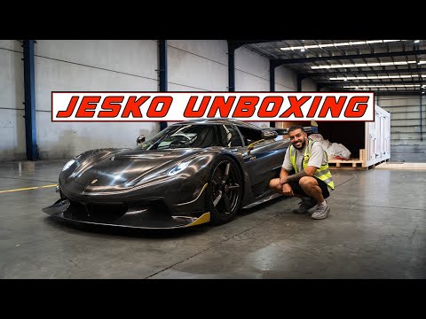 KOENIGSEGG Jesko Unboxing
