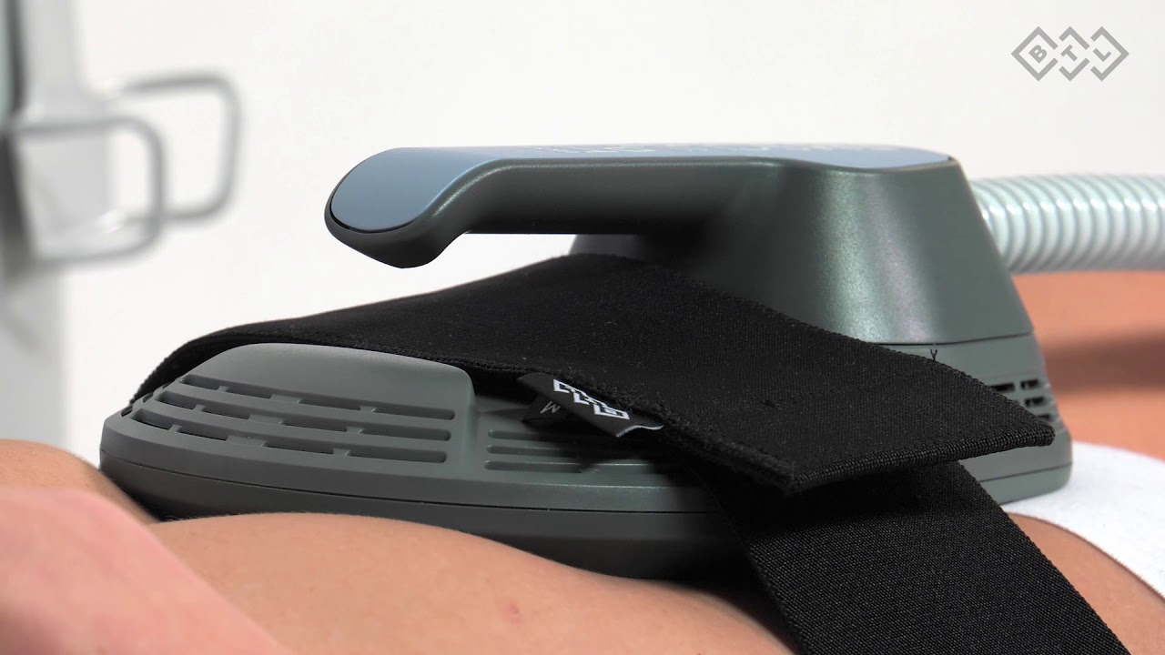 Therapeutic device applied to skin for treatment.