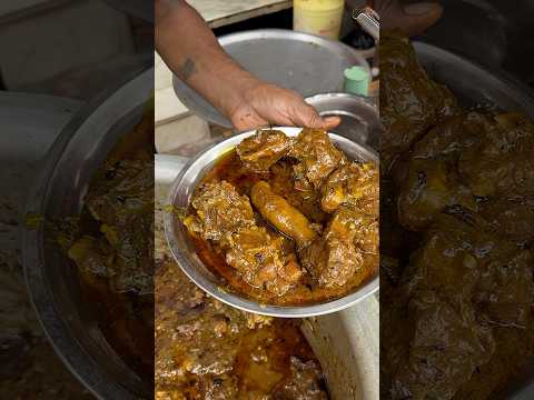 सम्भू भाई ₹480 का 8 पीस मटन पैक कर दिए  #muttonfry #food #foodie #streetfood