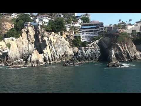 La Quebrada Cliff Divers