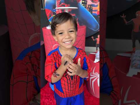 UMA ARANHA NA MÃO DO RAVI 🕷️😱 #shorts