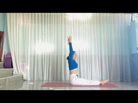 [4K] Mini Skirt Yoga at Home | Yoga Girl Ally Flexible