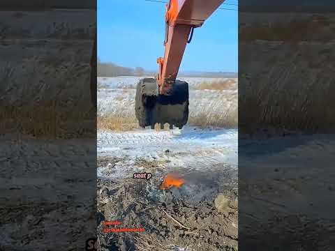 Cara pintar operator kendaraan saat mengatasi tanah lengket pada bego #shorts #shortvideo #amazing