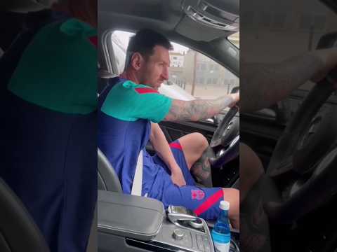 به نظرتون مسی واقعا فراری رو خریده؟ 👀