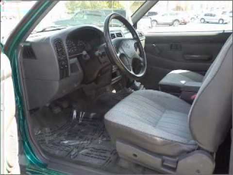 1995 Nissan pickup interior #5