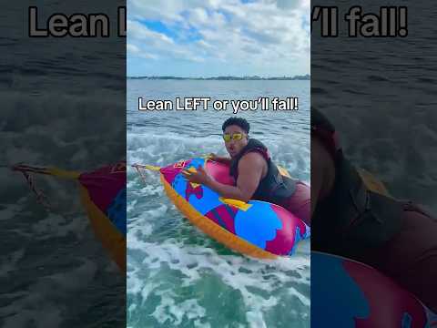 Hold up which ones left again?✋🏼🧐🤚🏼 #tubing #boat #watersports #ocean #water