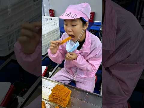 This girl ate all of snacks in factory and then her boss kicked out 😭🍓 #ytshort
