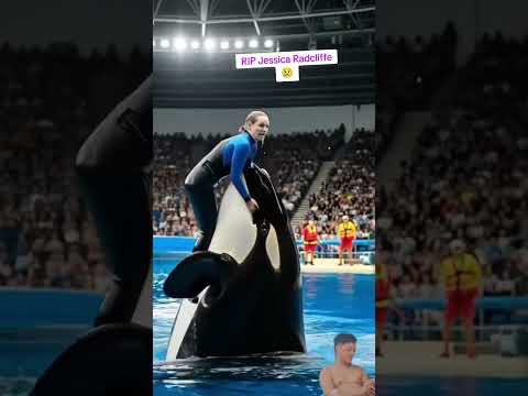 Orca trainer attacks her friend Orca whale 🙏 😢