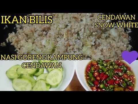 Nasi goreng kampung cendawan dengan bilis oleh MAK