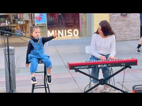4-year-old SHOCKS the crowd singing "Can't Help Falling In Love"