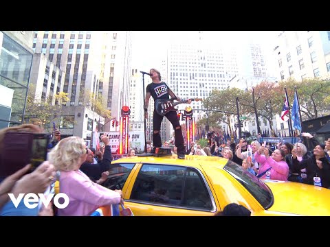 Keith Urban - Somewhere In My Car (Live From The TODAY Show)