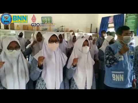 SOSIALISASIKAN MARS BNN KEPADA SISWA/I SMA NEGERI 