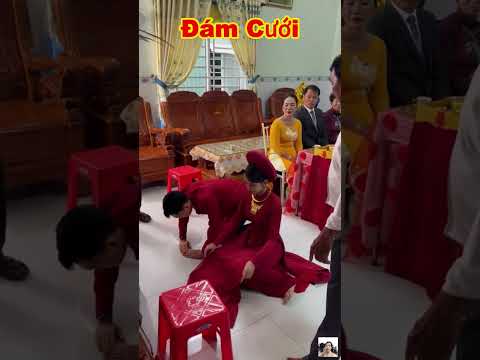 Cô dâu chú rể làm lễ lạy gia tiên truyền thống trước bàn thờ cửu quyền #shorts