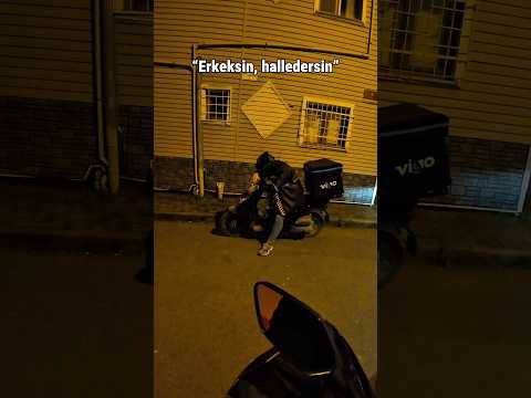 Erkeksin halledersin 😢 #shorts #motor #duygusal #kurye #keşfet