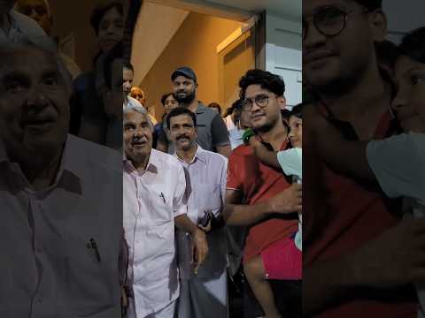 ജനങ്ങളെ ഹൃദയകൊണ്ട് സ്നേഹിച്ച നേതാവിന് കണ്ണീരിൽ കുതിർന്ന ആദരാഞ്ജലികൾ 🌹🌹🌹| #oommenchandy | #sad