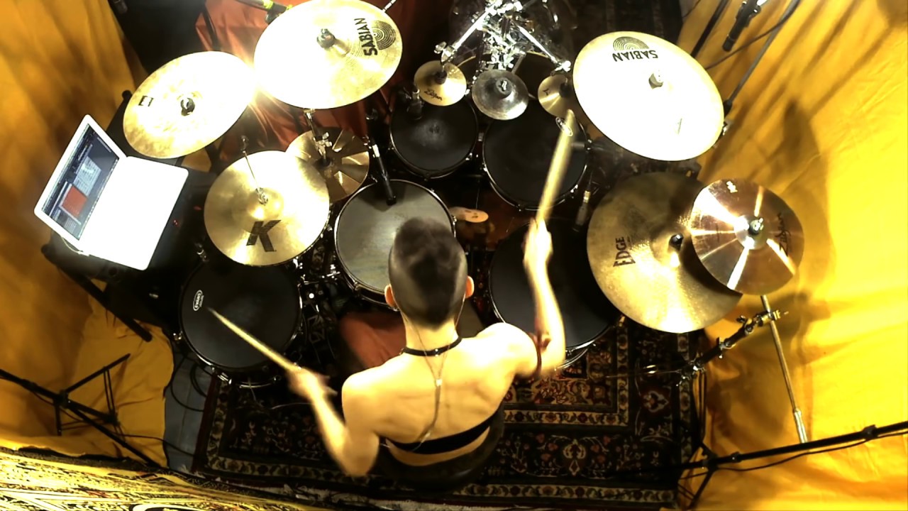 HELLY Drummer