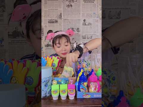 Hào phóng dữ chưa 🤣 | Ăn vặt chú Tư #anvattuoitho #candy #shorts