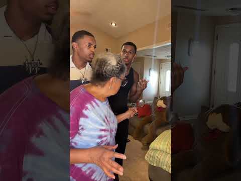 😂😂granny was about to have a heart attack #funny #explore