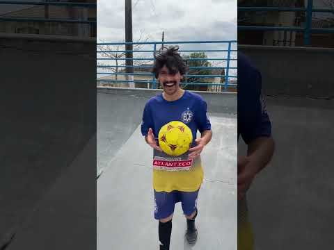 QUANDO UM JOGADOR DE FUTEBOL RESOLVE IR NA PISTA DE SKATE #shorts