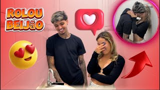 🔥 GUILHERME E CHAVERINHO SE PEGARAM NO BANHEIRO 😱💋ROLOU BEIJÃO 
