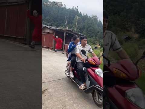 ভূতটা তো আমাদের পেছনেই পড়ে গেল#bhoot
