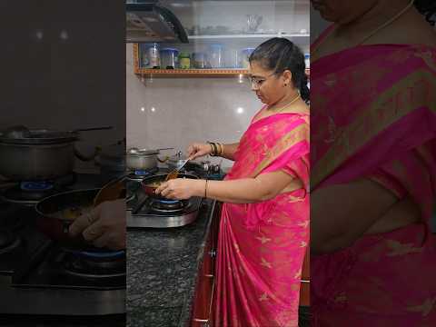 Nana side బంధువులు🤣🤨!(relatives 🐍)#youtubeshorts #comedy #trendingshorts #funny #momanddaughter