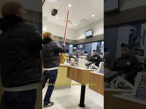 MAGIA AL MCDONALD’S! 😂🤯 #magic #magia #mentalismo #streetmagic #trucchidimagia #perte #viral