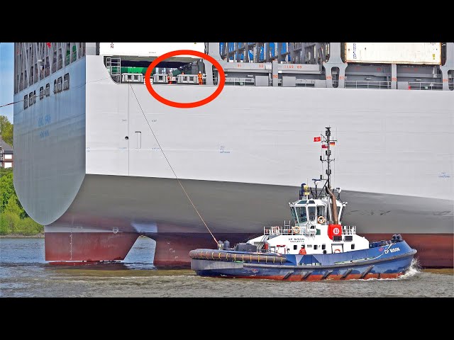 Biggest container ship "OOCL SPAIN" 24188 teu at Hamburg port