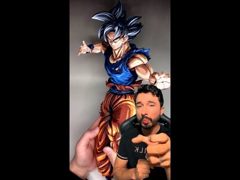 Muñecos que parecen sacados de la pantalla, del papel, del mismo anime de Dragon Ball