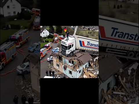 OMG! 🫣 #fy #richtungsüden #scania #scaniatrucks #crash #fail #partysong #partymusik #letsgetviral