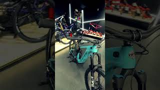 Yeti changes Color