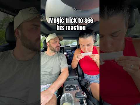 Magic trick to see his reaction 🤩 #reaction #funnyreels