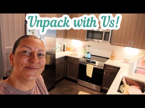 Unpack Emma's Apartment With Us! Meet Maple!