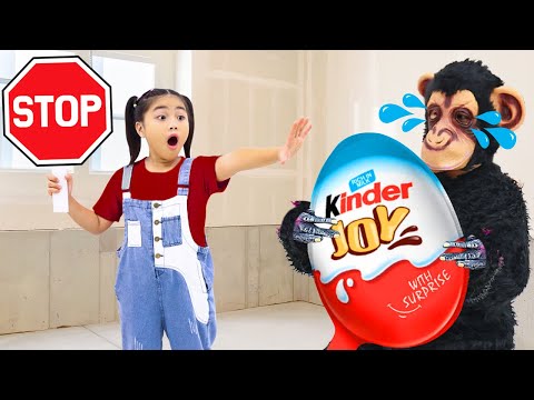 Annie Pretends Play with Giant Surprise Colored Eggs Hunt for Kids