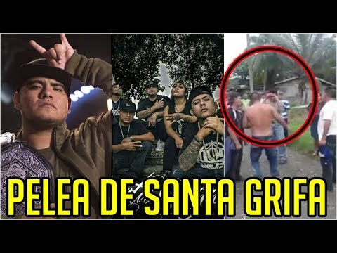 ¿ Aczino ataca a Santa Grifa ? | P3L34 DE SANTA GRIFA EN EVENTO | MUSICRAPHOOD