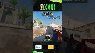 makazze OUTPLAYS FOUR and wins an INSANE 1v4 ROUND #esl #epl #cs #cs2 #clutch