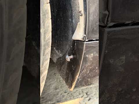 #ใช้อุปกรณ์เฉพาะขันในที่แคบ🔩 #อู่อดุลย์ดำรงค์ศักดิ์🛠️🚘