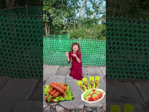 Cậu bé chỉ thích ăn xúc xích 😋🌭 #shorts