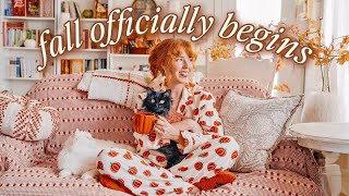 KICKING OFF AUTUMN (finally) 🍂 pumpkin spice chai, cozy book list, halloween costumes & more