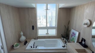 Tub with electric current?