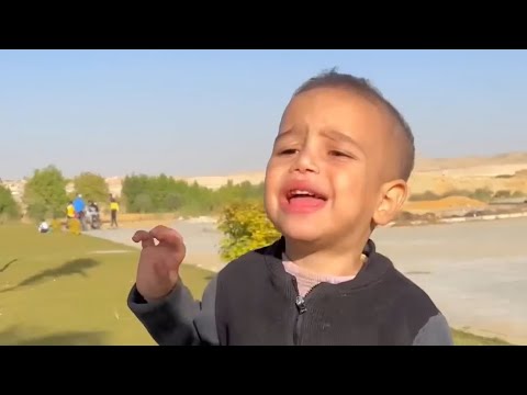 الطفل الحزين 😢