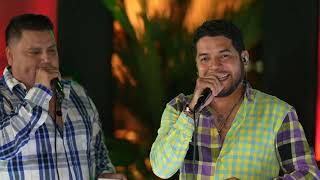 Banda Rancho Viejo De Benny Camacho - Fue Tan Poco Tu Cariño [En Vivo] Renovados Tour
