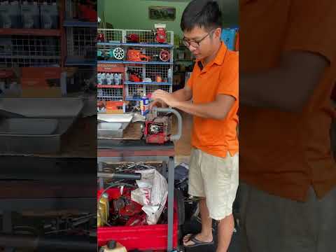 Adjust carburetor of chainsaw #chainsaw #brush cutter #husqvarna #stihl #engine #2stoke