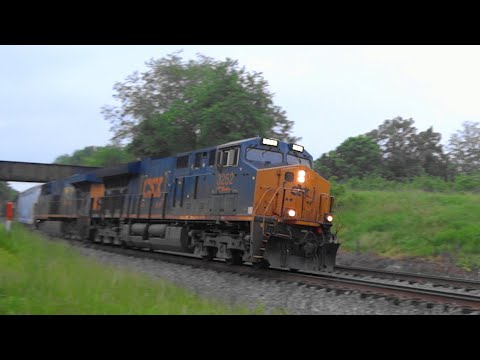 Rare CSX M421 Freight Train in Shenandoah Junction