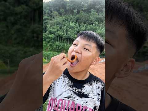 Con Giun 2 || Tuấn Tặng Quà