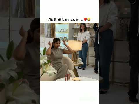 Aalia bhatt funny reaction #aliabhatt #youtubeshorts #r #reels #ytshorts #bollywood #shortfeed