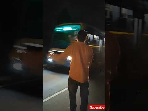 🚛லாரி டிரைவர்லாம் தெய்வங்க🙏🏻😌drivers parithabangal 😫#shortvideo #accident #athisayapiravikal