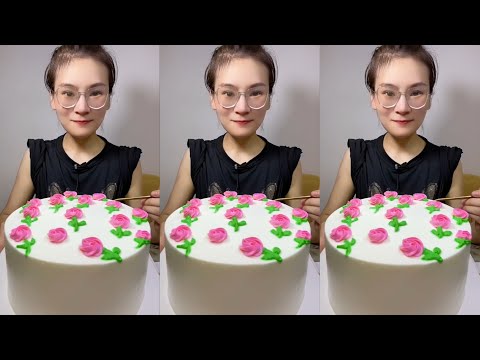 Eating Most Delicious Creamy Cake 🩷🍰 ( soft chewy sounds ) 크림 케이크 먹방 MUKBANG Satisfying