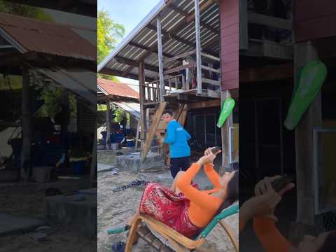 내 치마가 왜 이래! 🌬️ 시선 강탈 주의보 (feat. 빌런 등장)