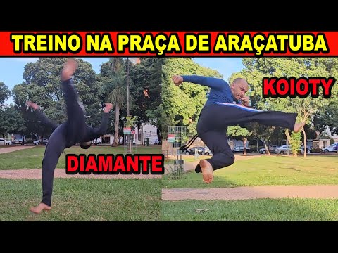 Treino de capoeira na praça com Koioty (Capoeira Herança de Zumbi) e Diamante (Imbé capoeira)